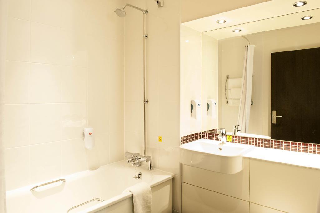Premier Inn Harlow Phòng bức ảnh
