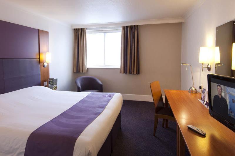 Premier Inn Harlow Ngoại thất bức ảnh